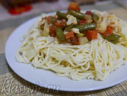 Spaghetti med aubergine Aubergine spaghettidressing